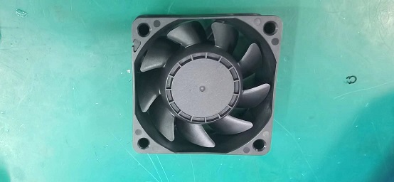 散热风扇扇框扇叶